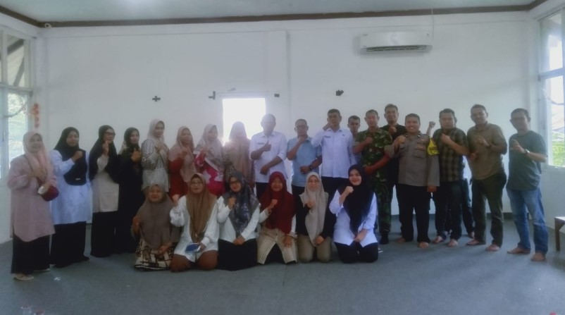 Bhabinkamtibmas Polsek Jaya Baru Hadiri Rapat Koperasi Merah Putih