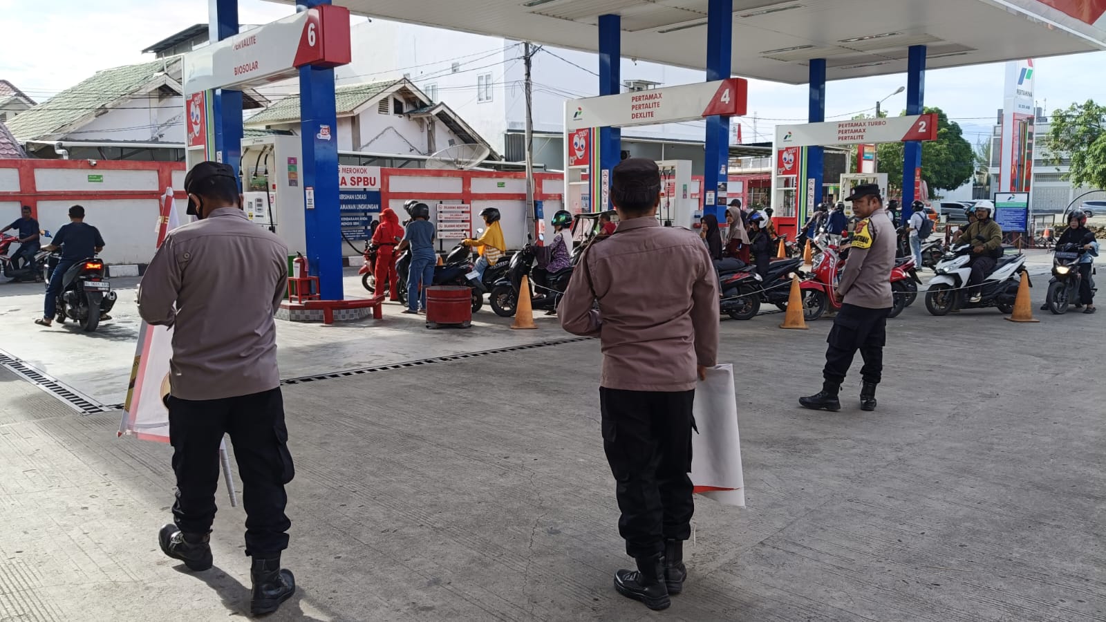 Jaga Wilayah Tetap Kondusif, Polsek jajaran Polresta Banda Aceh Gelar Patroli Kamtibmas - Tribratanews Polresta Banda Aceh