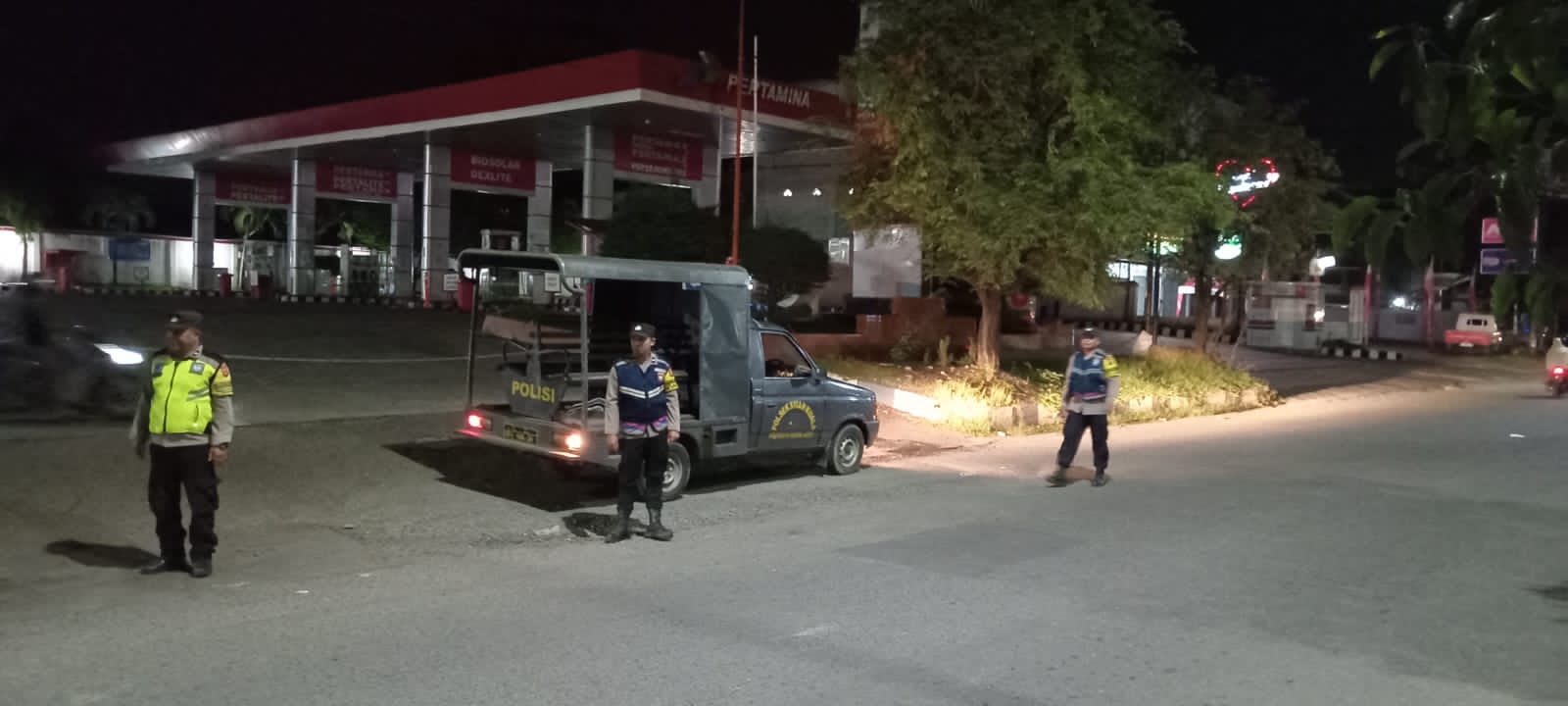 Hadirkan Rasa Aman, Polsek Jajaran Polresta Banda Aceh Gencarkan Patroli Malam di Wilayah Hukumnya - Tribratanews Polresta Banda Aceh