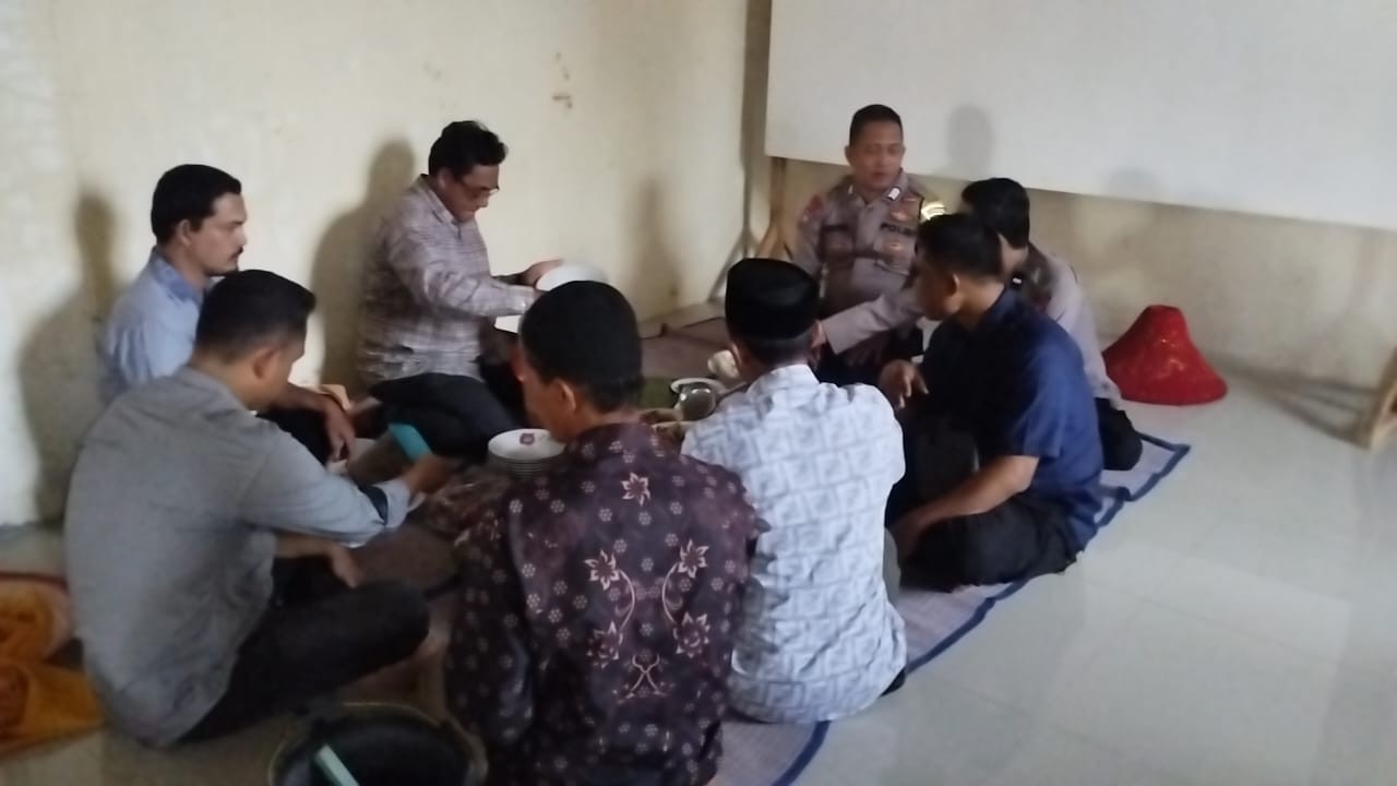 Personel Polsek Kuta Baro Hadiri Maulid Nabi Muhammad SAW di Gampong Babah Jurong