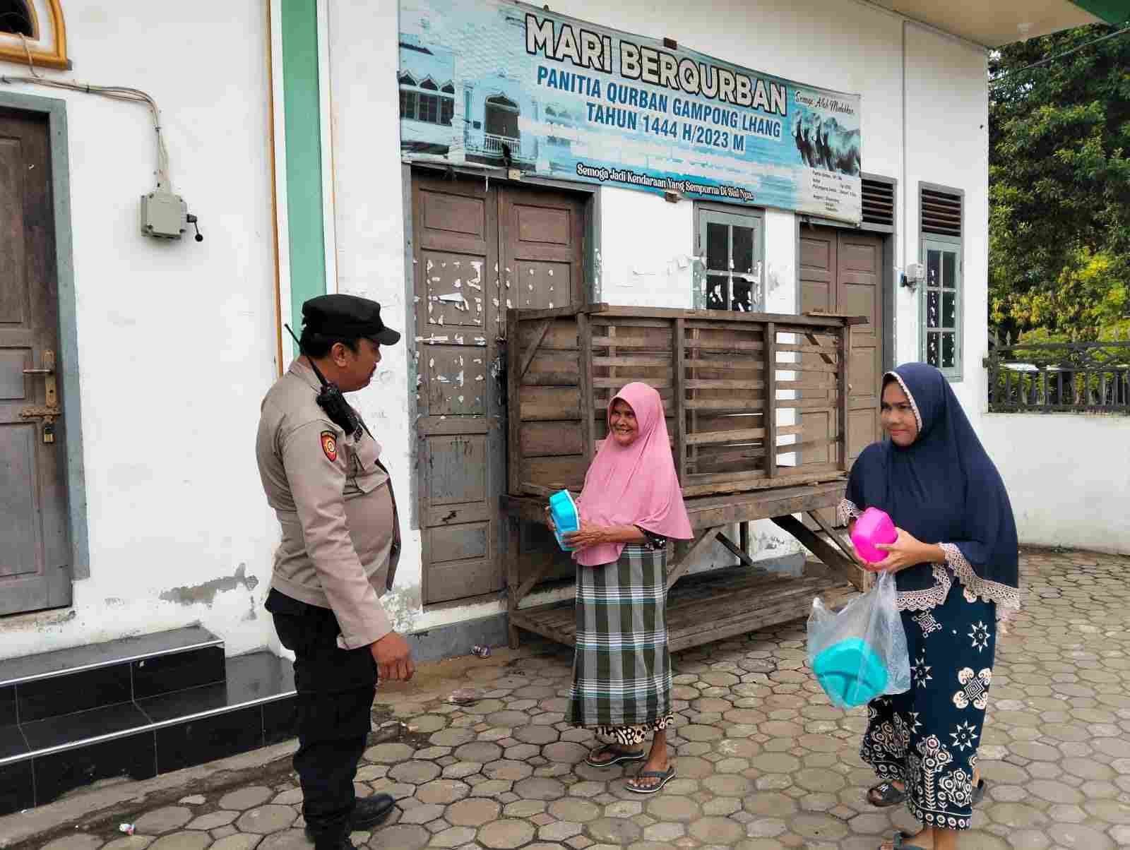 Tingkatkan Rasa Aman Warga, Bhabinkamtibmas Patroli ke Gampong Binaan