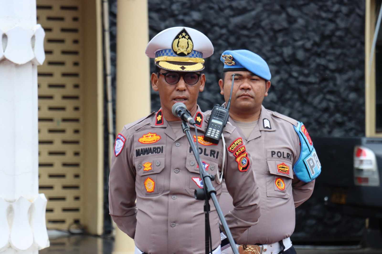 Kasat Lantas Polresta Banda Aceh Imbau Warga Hati – Hati Dengan Cuaca Hujan Bagi Pengendara