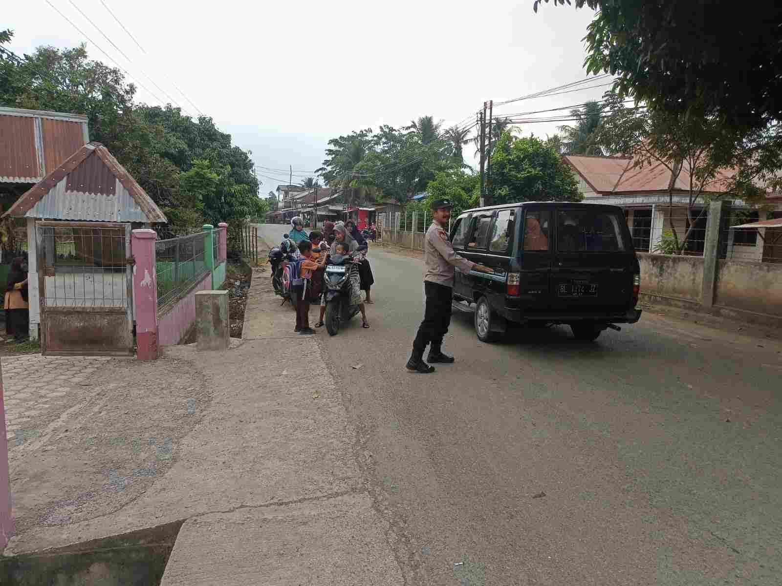 Personel Polresta Gelar Strong Point Pagi: Wujud Nyata Polri Hadir Menjaga Kamseltibcarlantas di Kota Banda Aceh