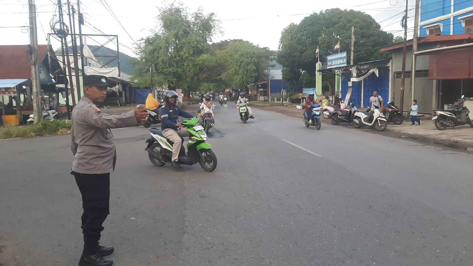 Wujudkan Kelancaran Lalu Lintas, Polisi di Banda Aceh Atur Lalin Saat Jam Anak Sekolah