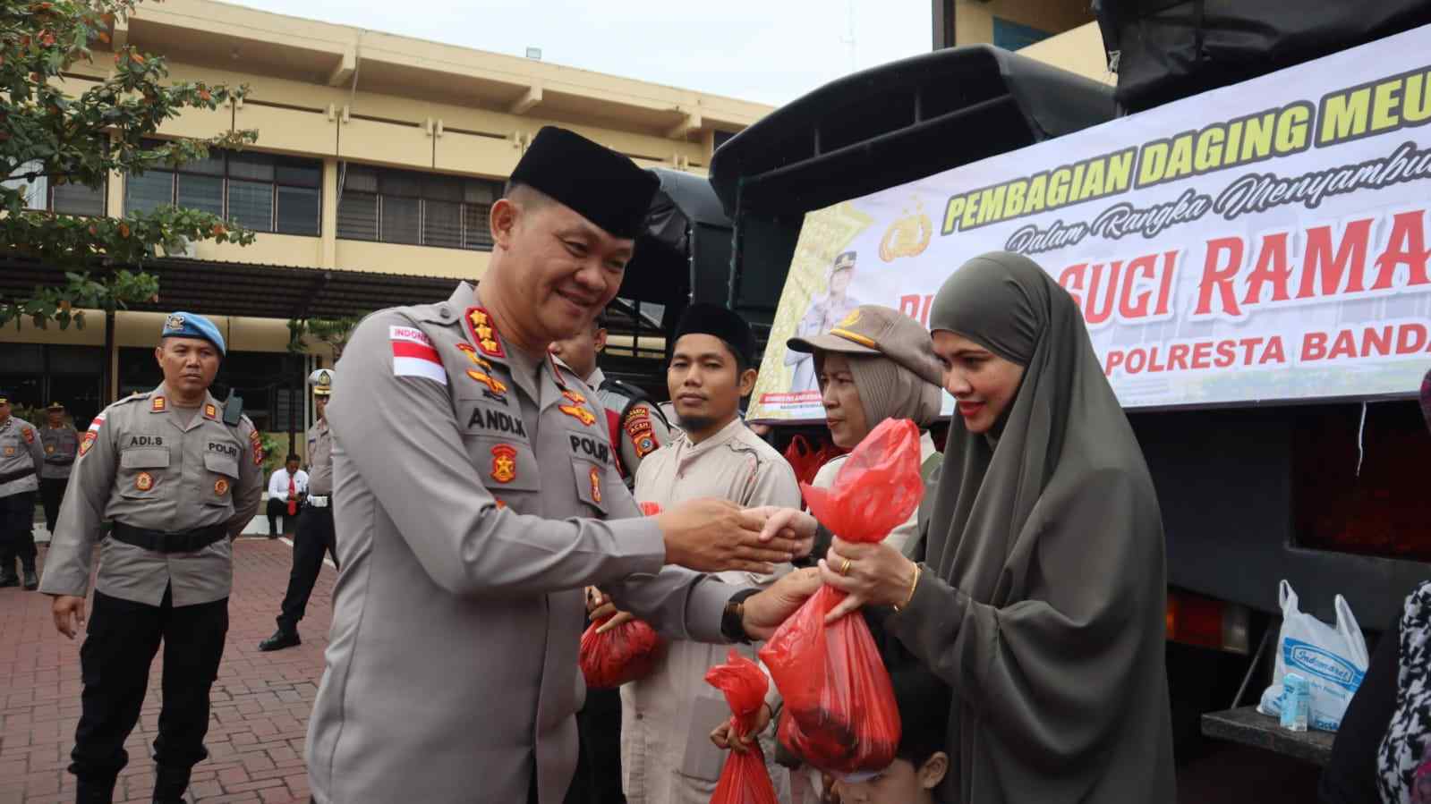 Polresta Banda Aceh Gelar Tradisi Meugang Sambut Ramadan 1447 Hijriah - Tribratanews Polresta Banda Aceh