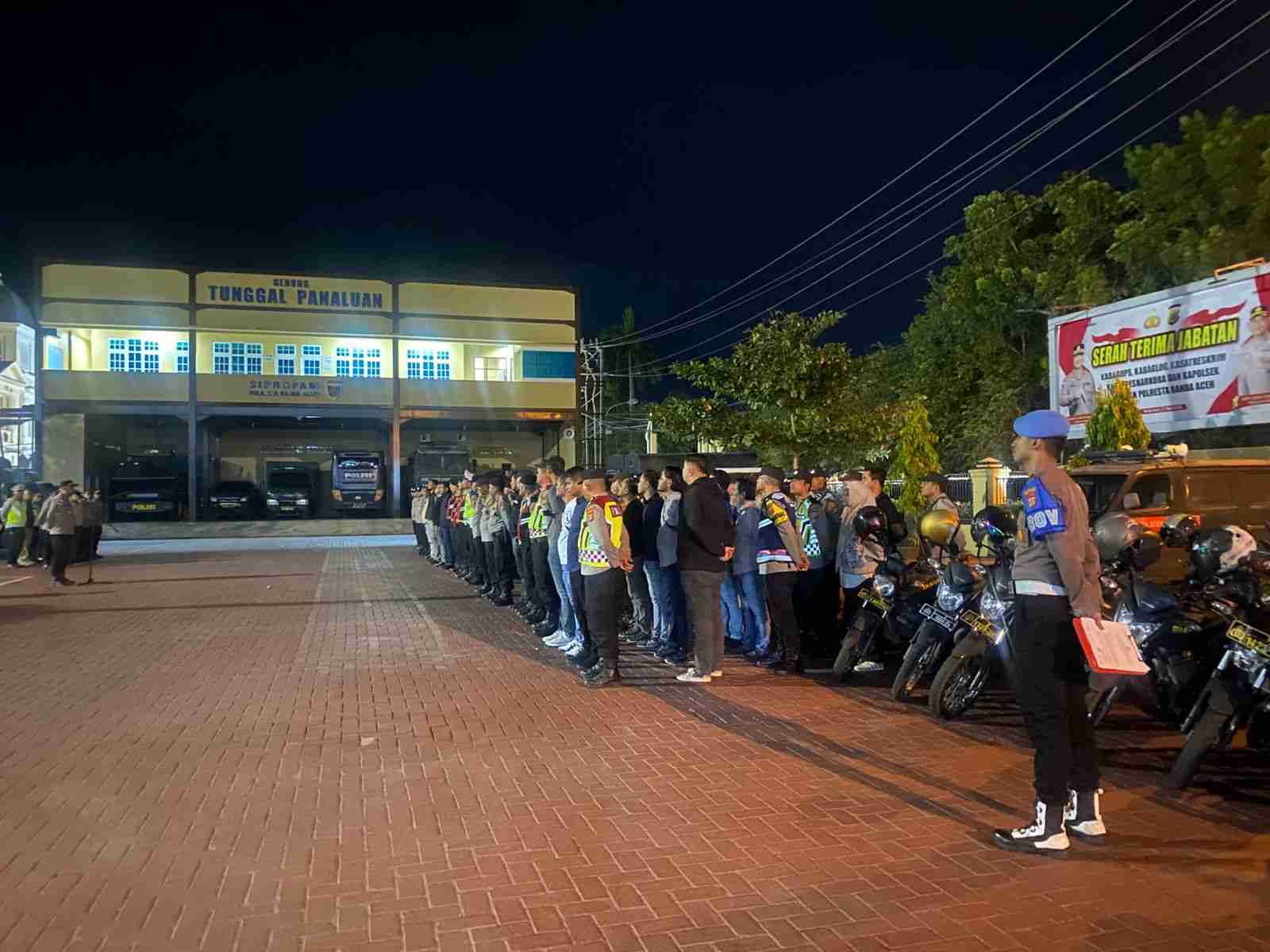 Lengkap Dengan Kenderaan Dinas, Polresta Banda Aceh Turunkan Personel Amankan Kegiatan Warga