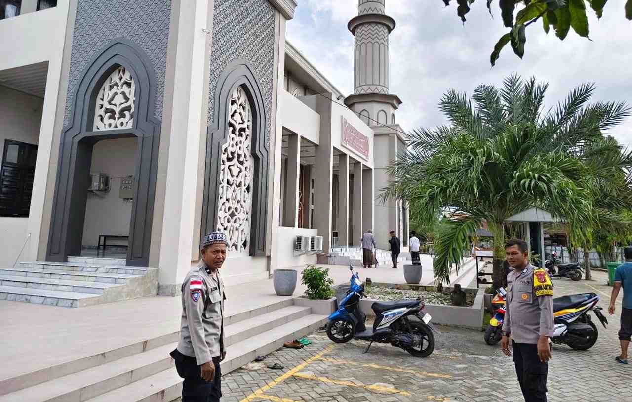 Polresta Banda Aceh Kerahkan Personel Amankan Sholat Jumat