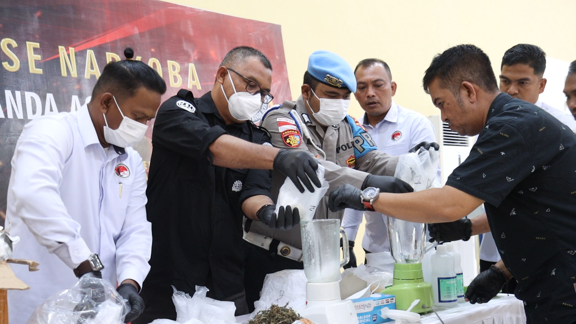 Polresta Banda Aceh Musnahkan 4 Kilogram Sabu dan 22 Kilogram Ganja - Tribratanews Polresta Banda Aceh