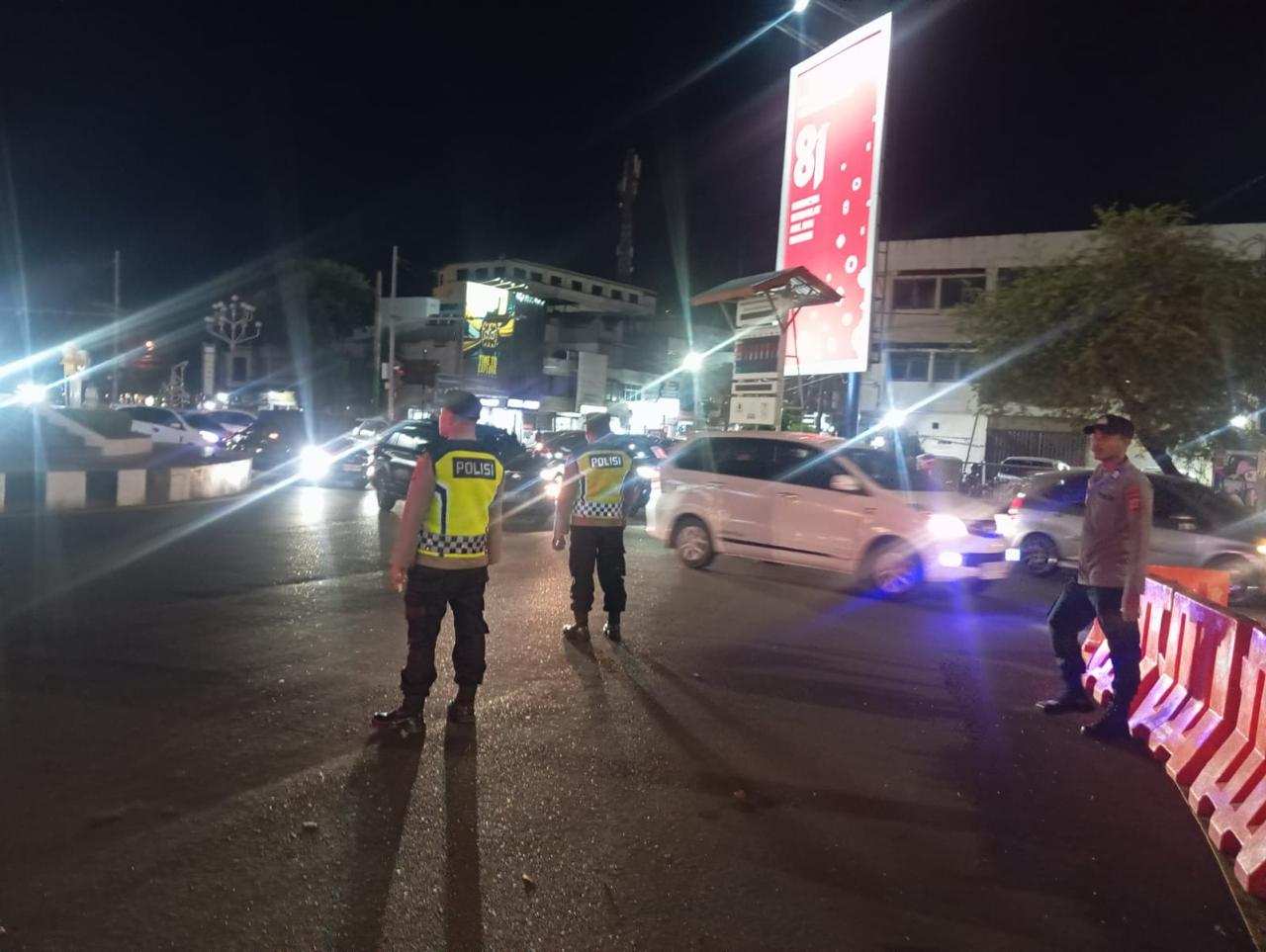 Giatkan Strong Point Malam Weekend, Polresta Banda Aceh Turunkan Personel ke Jalan Raya