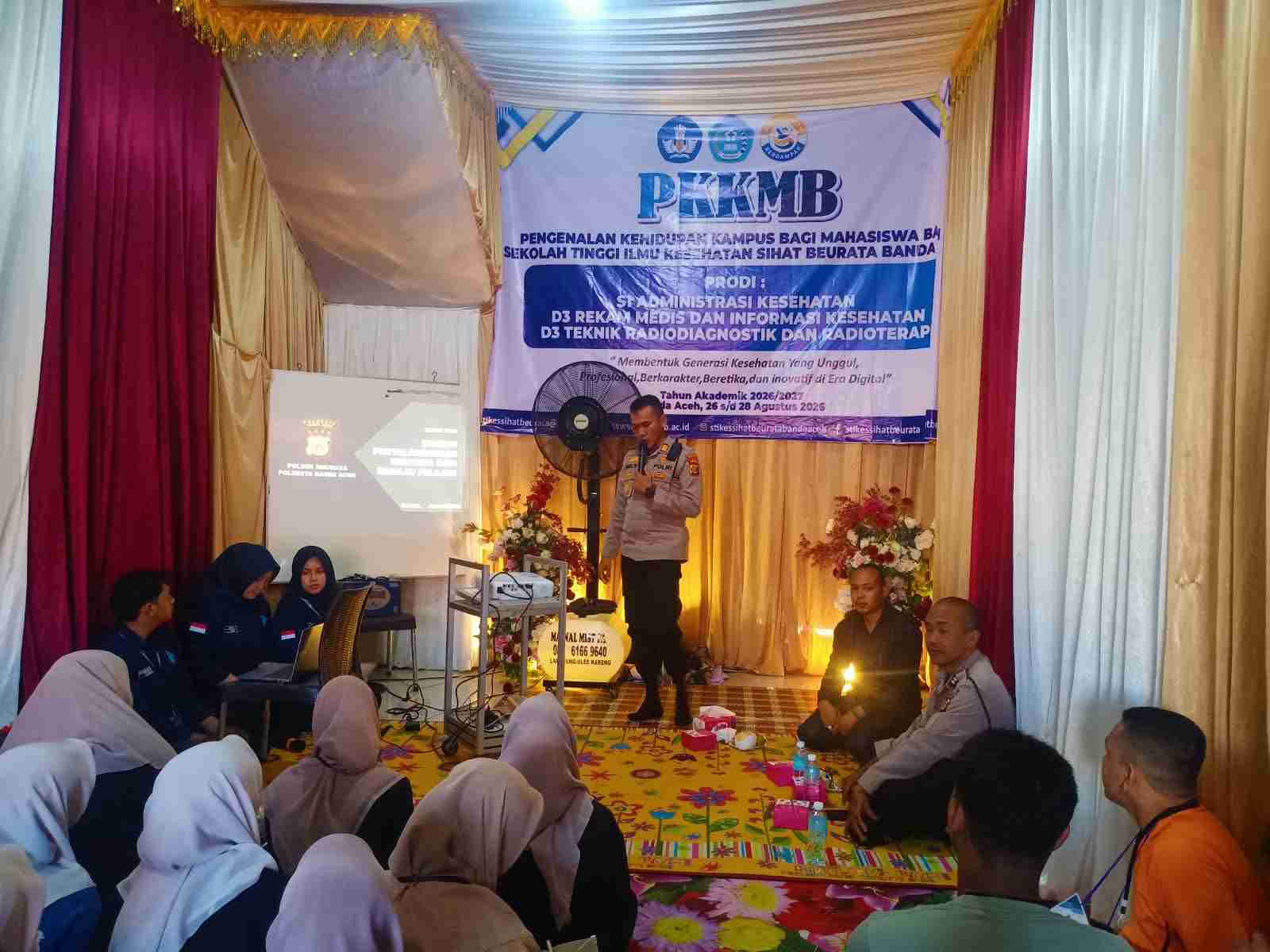 Polsek Meuraxa Beri Pembekalan Pengenalan Kampus dan Bahaya Narkoba kepada Mahasiswa Baru STIKES Sihat Beurata