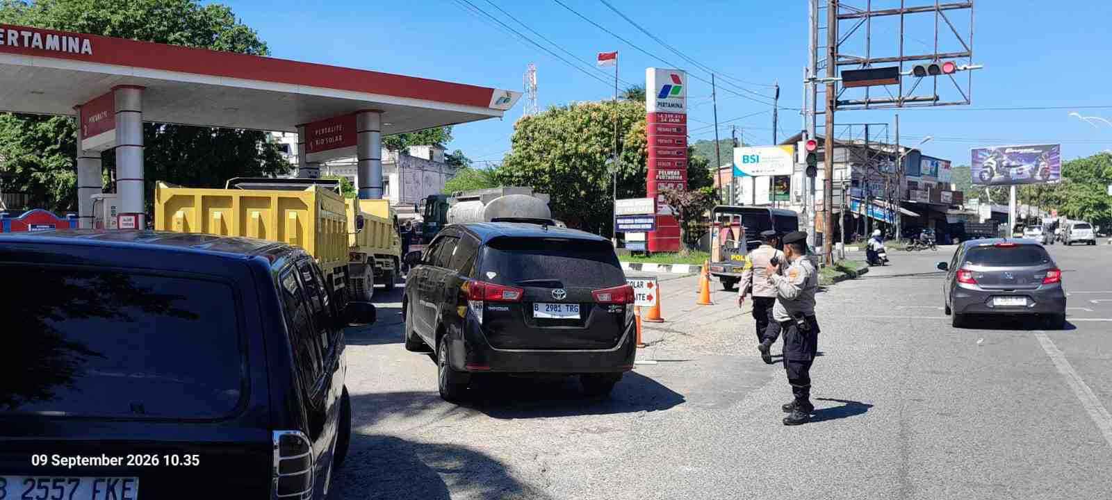 Polresta Banda Aceh Pantau Kemacetan Kendaraan di SPBU