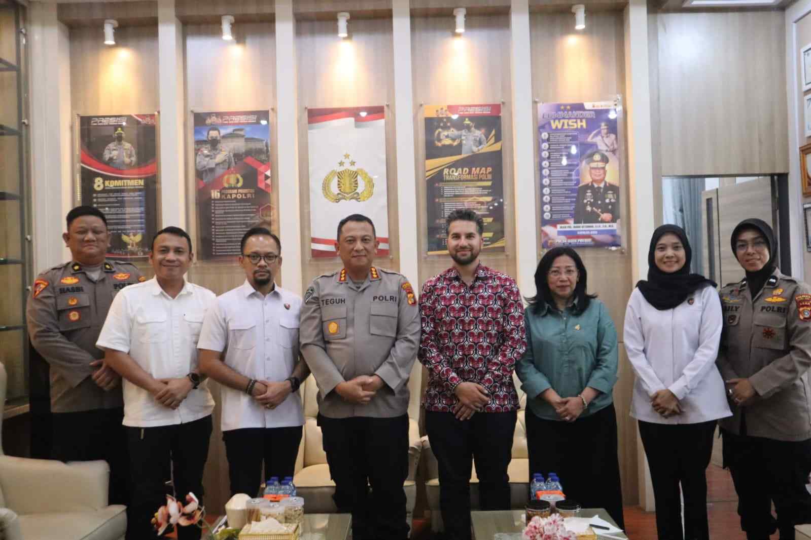 Kapolresta Banda Aceh Berbagi Strategi Penanganan People Smuggling kepada Kepolisian Kanada - Tribratanews Polresta Banda Aceh