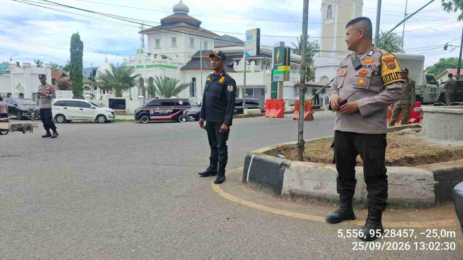 Jelang Salat Jumat, Polresta Banda Aceh dan Satpol PP-WH Patroli Cegah Balap Liar