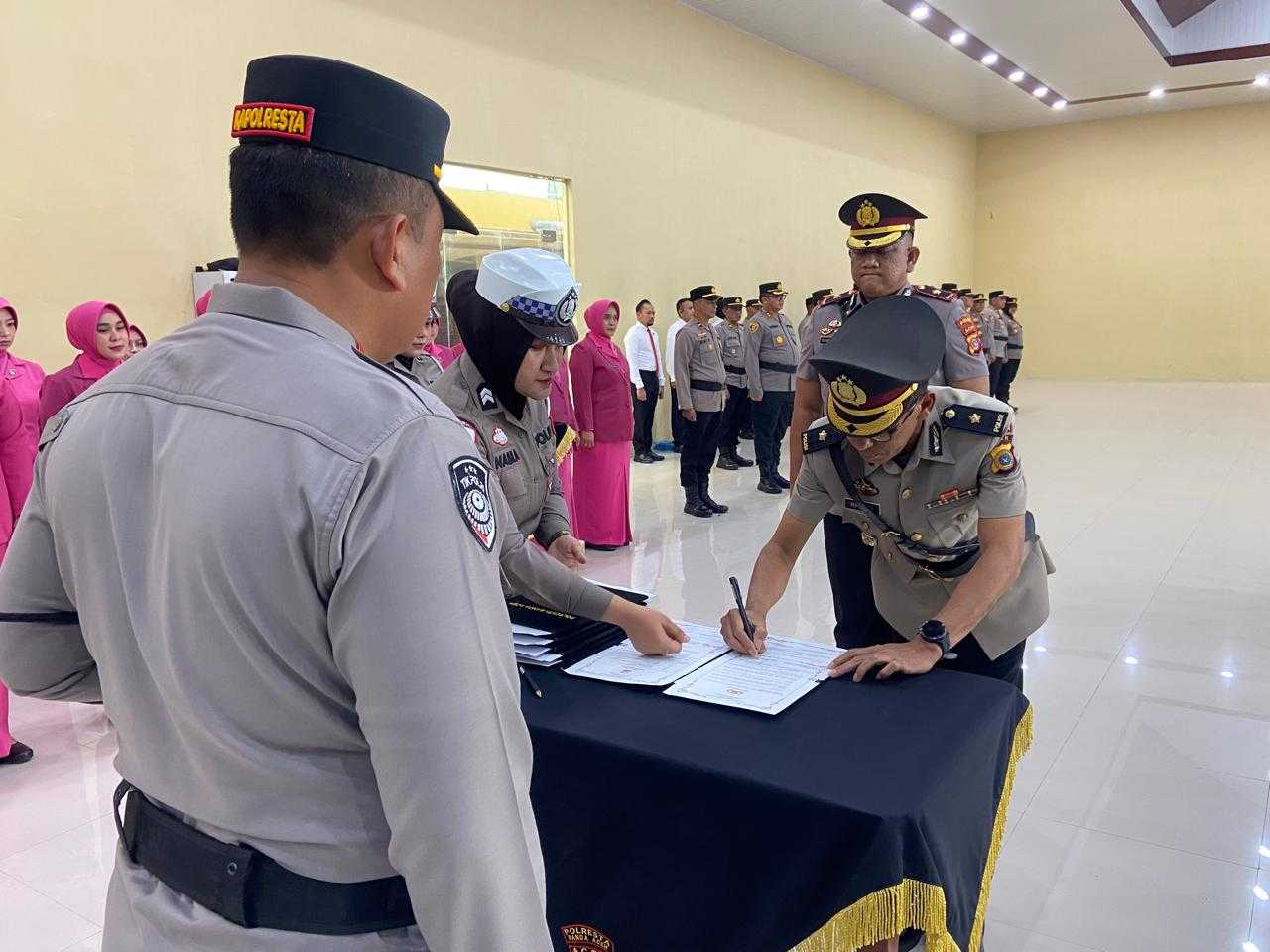 Polresta Banda Aceh Gelar Sertijab, Kompol Mawardi Menjadi Kabag Ops
