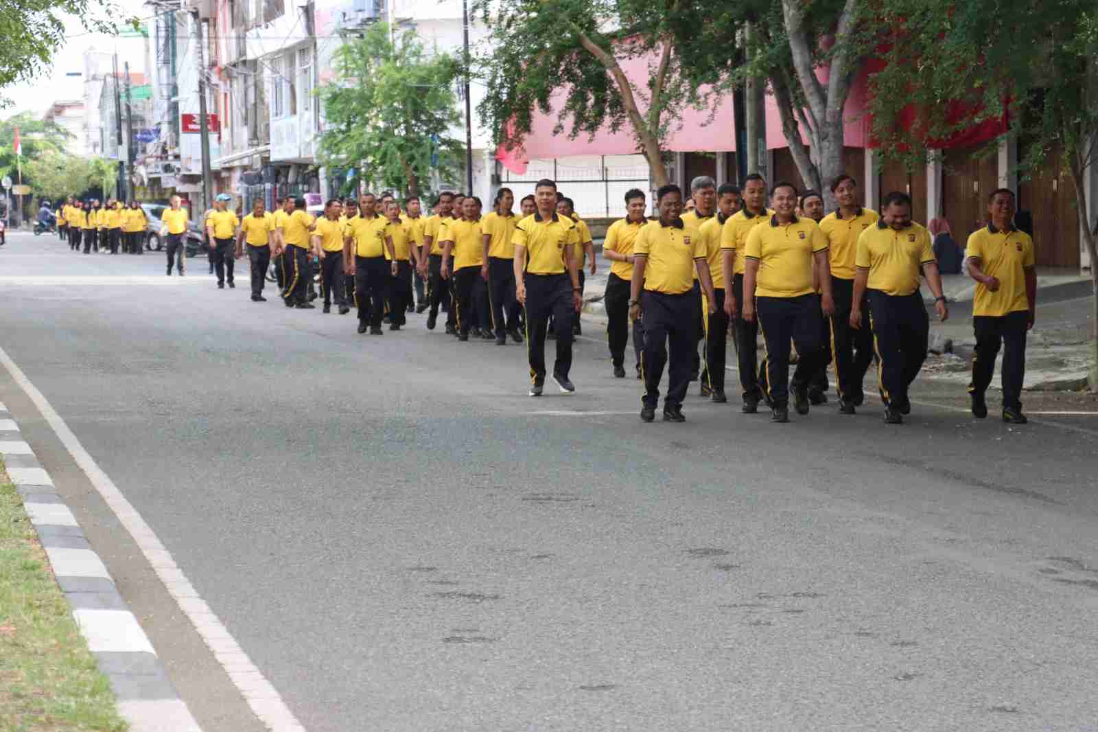Olahraga Pagi, Kapolresta Banda Aceh Ajak Personel Jaga Kebugaran