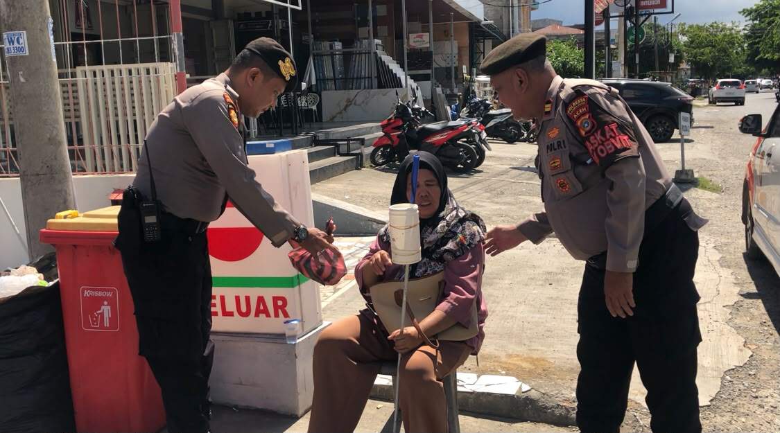 Satpamobvit Polresta Banda Aceh Gelar Jumat Berkah, Perkuat Kebersamaan dengan Masyarakat