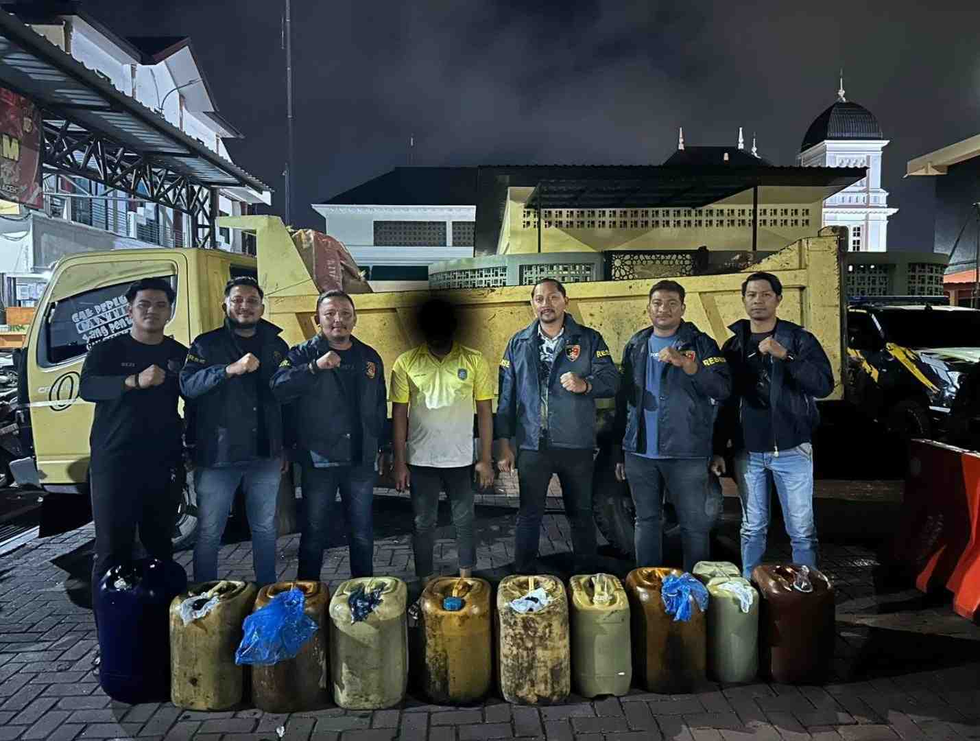 Diduga Selewengkan Solar Subsidi, Sopir Dump Truck di Aceh Besar Diamankan Polisi, Terancam 6 Tahun Penjara